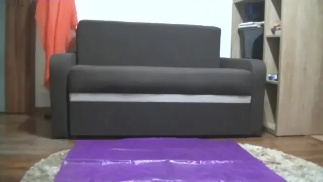 Mistress Roberta – shit swallowing